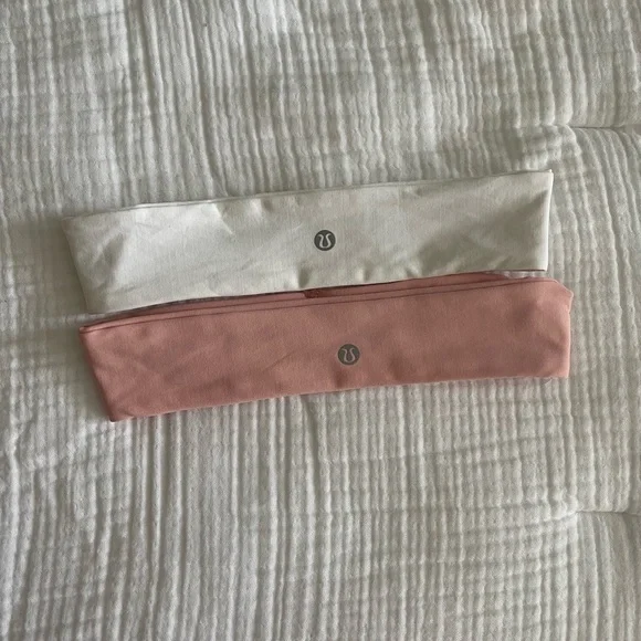 2 Lululemon Logo Headbands - Picture 3 of 3